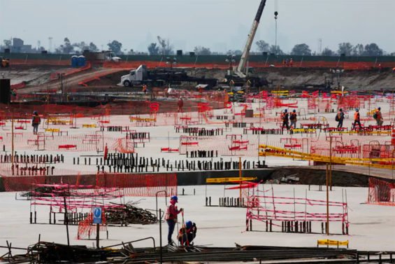 Construction progresses at new airport.