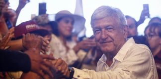 López Obrador: relaxes stand on new airport.