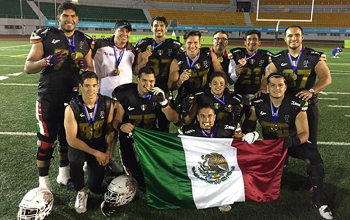 The Mexico team, three-time winners.