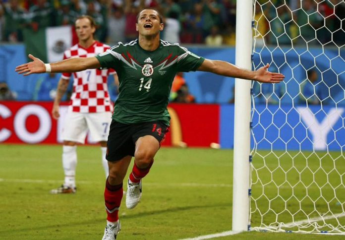A happy 'Chicharito' Hernández today in Russia.