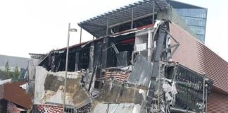 Wreckage in today's collapse of part of a building in Mexico City.