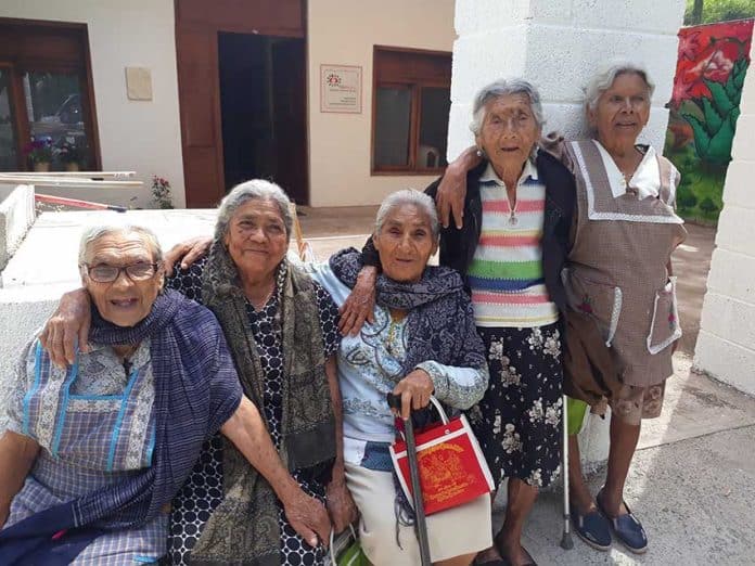 Happy senior citizens in Santo Domingo Tonalá.