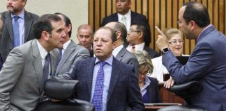 From left, INE chief Lorenzo Córdova, Baños and Murayama.