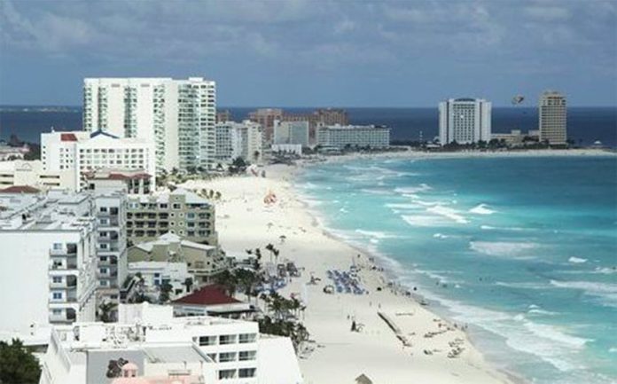 Beaches help maintain tourism growth in Quintana Roo.