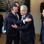 Ramírez, left, and López Obrador embrace after yesterday's meeting.
