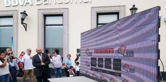 Veracruz clock counts the governor's days.