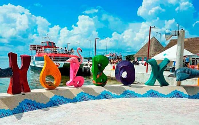 9,000 new hotel rooms in Holbox study.