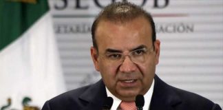 Navarrete: stop the flow of weapons.