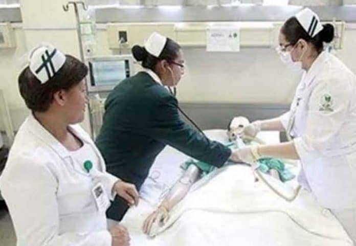 Nurses at work: Mexico needs 255,000 more.