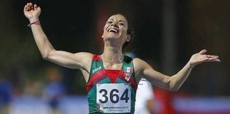 Gold medalist Patricia Sánchez at the finish line of the women's 10,000-meter race.