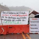 A highway blockade by Ayutla residents protests the water situation.