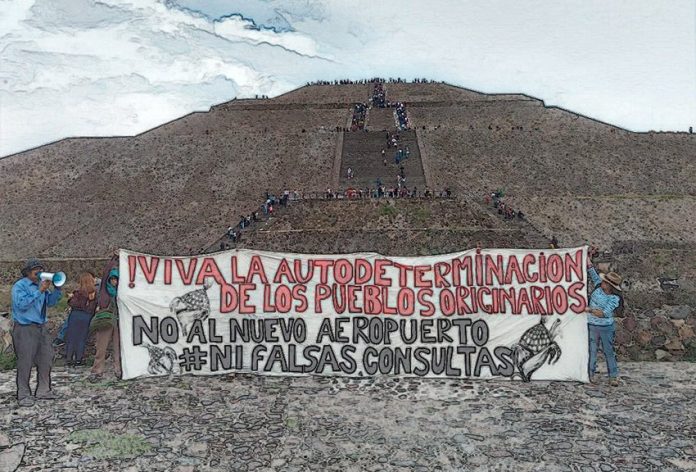 Airport opponents erected a sign in Teotihuacán on Sunday to voice their opposition.