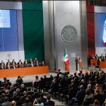 Peña Nieto gives his last report at the National Palace today.