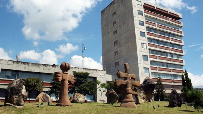 The Autonomous University of Morelos is close to bankruptcy.