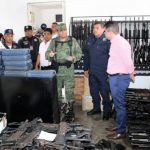 Counting guns in Acapulco: some are missing.