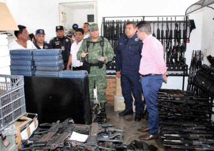 Counting guns in Acapulco: some are missing.