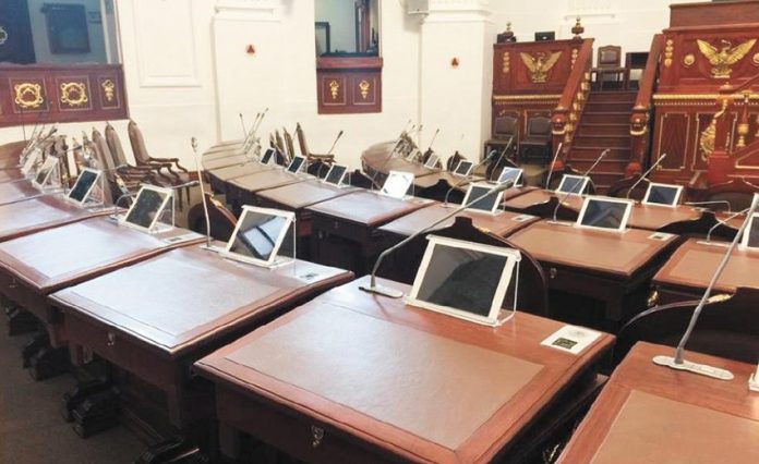 Mexico City lawmakers' new iPads.