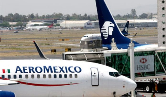 Aeroméxico continues flying.