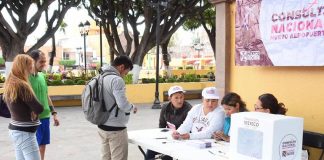 Voters at a polling station in Querétaro.