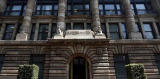 The Bank of Mexico has concerns over direction of new government.