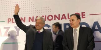 López Obrador, left, and his security chief, Alfonso Durazo.