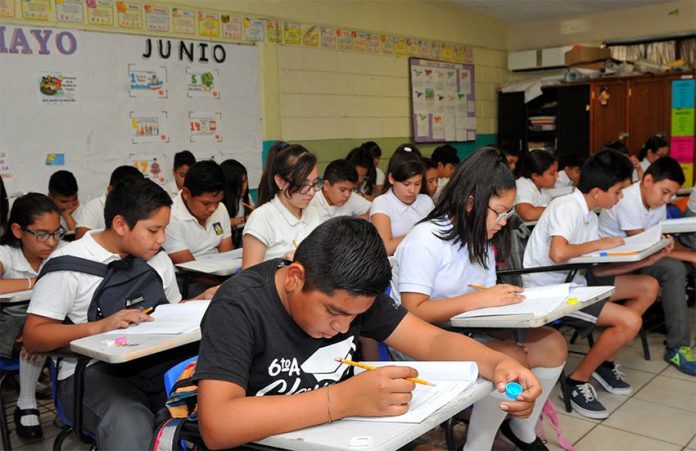 Students leaving primary school are deficient in arithmetic and Spanish, tests show.