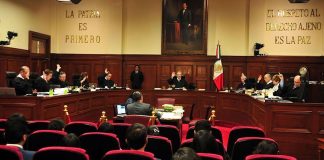 Supreme Court justices ruled in favor of social security for domestic workers.