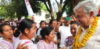 AMLO gets a warm welcome while visiting an indigenous community.