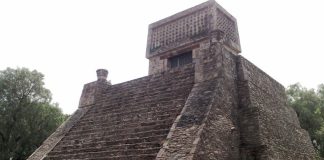 The pyramid at Santa Cecilia Acatitlán