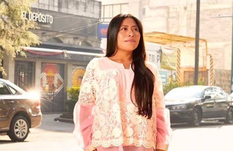 Best actress nominee Aparicio.