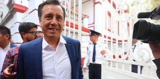 García: asset-poor, like AMLO.