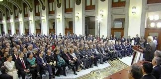 AMLO announces new council before business leaders.