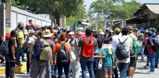 Migrants arrive yesterday in Chiapas.