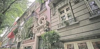 A building in Mexico City's Roma district.