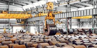 Business groups question government's lack of support for steel industry.