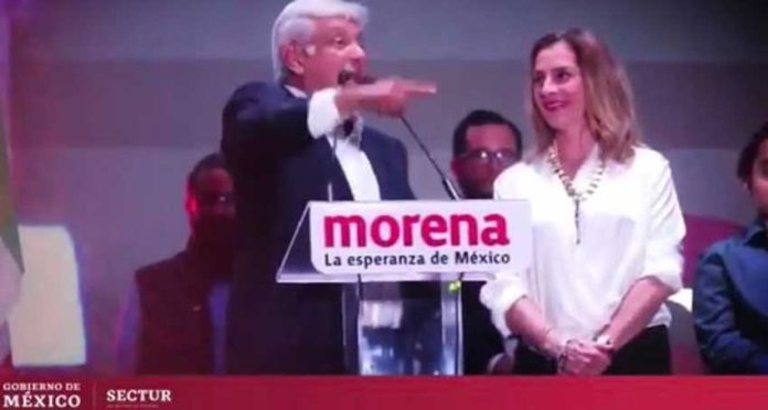 AMLO and his wife, Beatriz Gutiérrez, in a clip from the tourism video in which AMLO and the Morena party were prominently featured.
