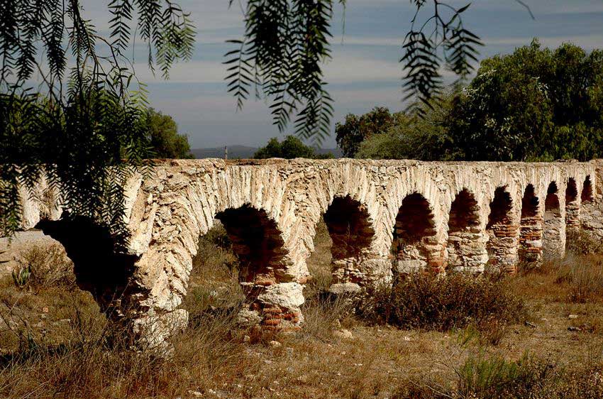 Aqueduct near Mineral de Pozos in Guanajuato.