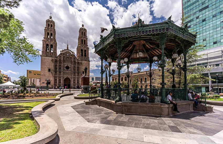 Chihuahua's Plaza de Armas and the city's cathedral.