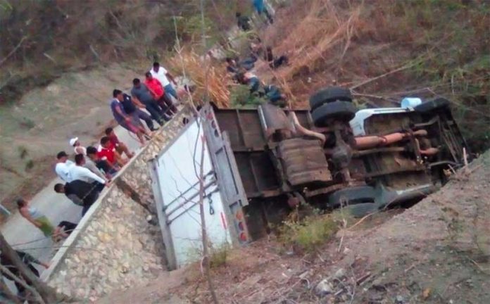 The scene of yesterday's accident in Chiapas.