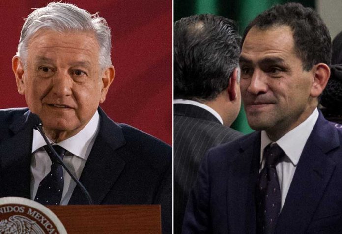 The president, left, and undersecretary Herrera.