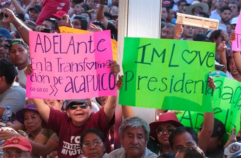 AMLO announces 8 billion pesos for Acapulco restoration work AMLO announces 8 billion pesos for Acapulco restoration work