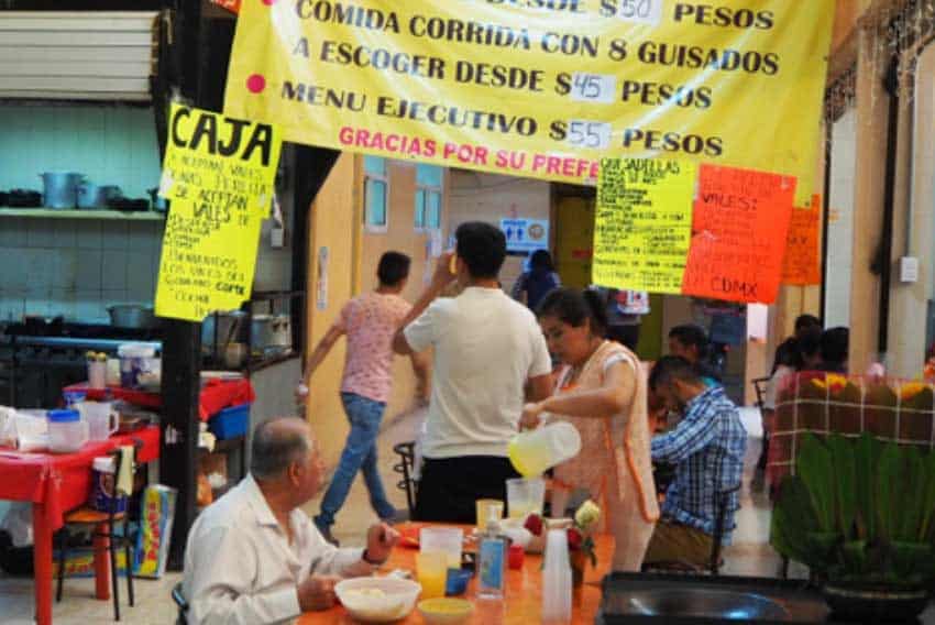 La Perlita has the best flautas in the market and you can pay with gasoline vouchers.