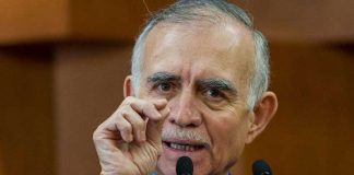 Chief of staff Romo: inertia is not an option.