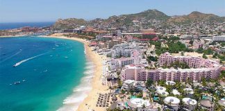 In Los Cabos, timeshare tourists spend more.