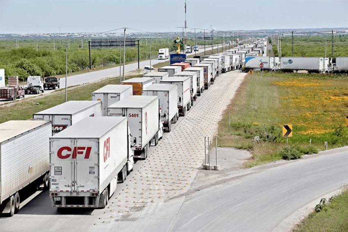 Trucks wait to cross the border in Ciudad Juárez.