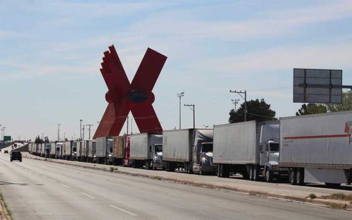 Trucks held up in Ciudad Juárez.