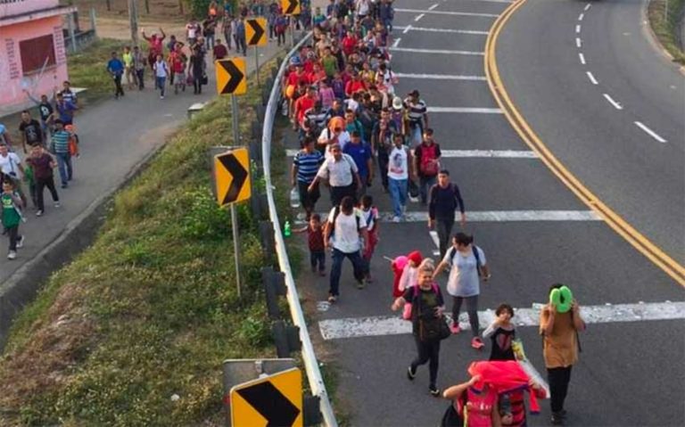 Central American migrants arrive this morning in Mexico.