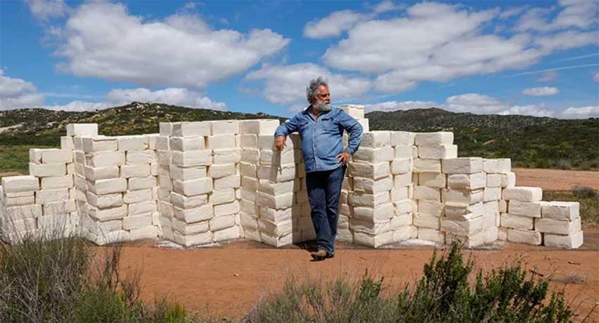 The new border wall takes shape near Tecate, Baja California.