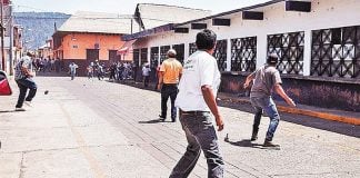 Confrontation in Nahuatzen yesterday.