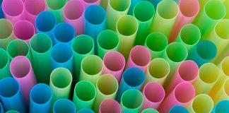 plastic straws